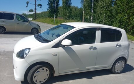 Daihatsu Mira e:S I рестайлинг, 2017 год, 480 000 рублей, 2 фотография