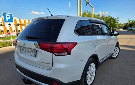 Mitsubishi Outlander III рестайлинг 3, 2015 год, 1 499 000 рублей, 2 фотография