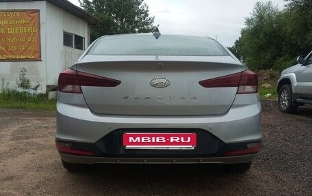 Hyundai Elantra VI рестайлинг, 2019 год, 1 380 000 рублей, 3 фотография