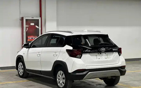 Toyota Yaris XP150 рестайлинг, 2022 год, 1 100 028 рублей, 4 фотография