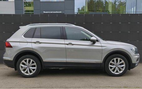 Volkswagen Tiguan II, 2018 год, 2 150 000 рублей, 4 фотография