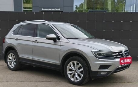 Volkswagen Tiguan II, 2018 год, 2 150 000 рублей, 3 фотография
