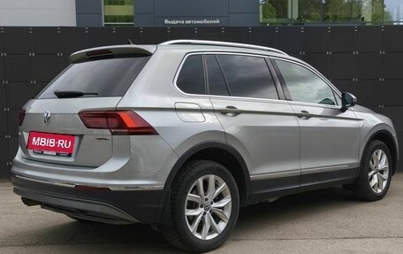 Volkswagen Tiguan II, 2018 год, 2 150 000 рублей, 5 фотография