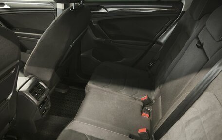 Volkswagen Tiguan II, 2018 год, 2 150 000 рублей, 18 фотография