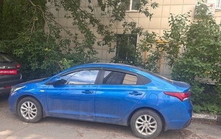 Hyundai Solaris II рестайлинг, 2017 год, 1 300 000 рублей, 10 фотография