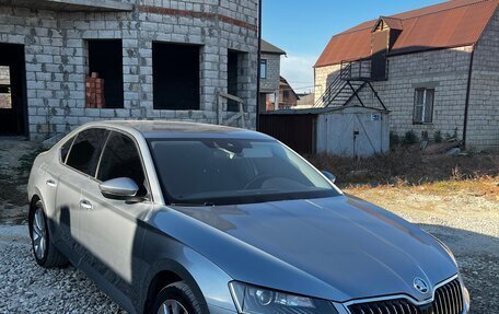 Skoda Superb III рестайлинг, 2018 год, 2 380 000 рублей, 3 фотография