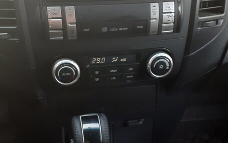 Mitsubishi Pajero IV, 2008 год, 1 590 000 рублей, 9 фотография