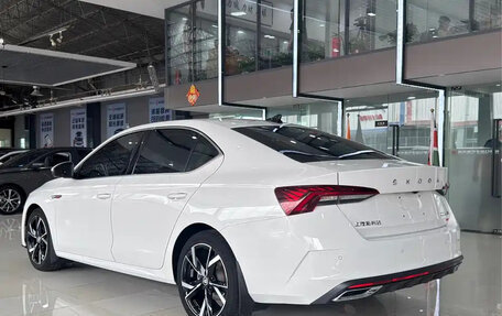 Skoda Octavia, 2022 год, 1 425 000 рублей, 4 фотография