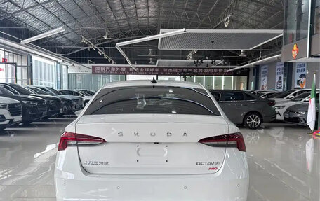 Skoda Octavia, 2022 год, 1 425 000 рублей, 5 фотография