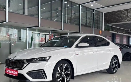 Skoda Octavia, 2022 год, 1 425 000 рублей, 3 фотография