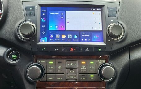 Toyota Highlander III, 2012 год, 1 472 000 рублей, 20 фотография