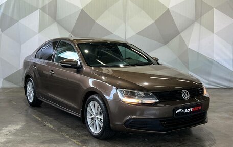 Volkswagen Jetta VI, 2012 год, 1 150 000 рублей, 3 фотография