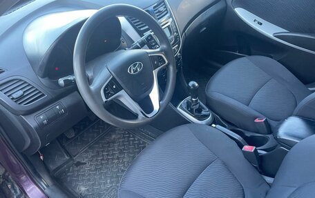 Hyundai Solaris II рестайлинг, 2013 год, 642 000 рублей, 9 фотография