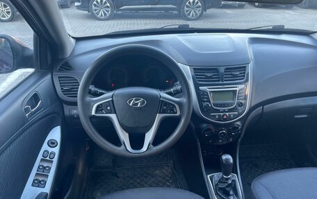 Hyundai Solaris II рестайлинг, 2013 год, 642 000 рублей, 10 фотография