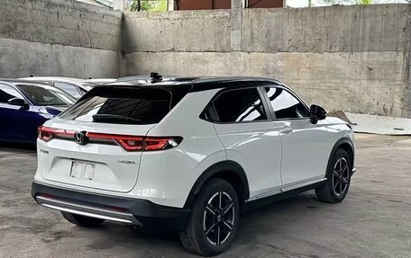 Honda Vezel, 2023 год, 1 900 285 рублей, 5 фотография