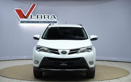 Toyota RAV4, 2015 год, 1 970 000 рублей, 2 фотография