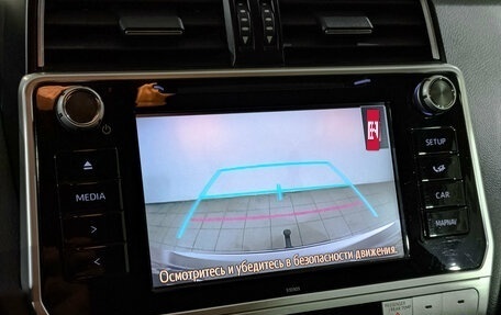 Toyota Land Cruiser Prado 150 рестайлинг 2, 2018 год, 3 995 000 рублей, 26 фотография