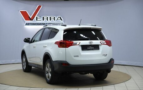 Toyota RAV4, 2015 год, 1 970 000 рублей, 7 фотография