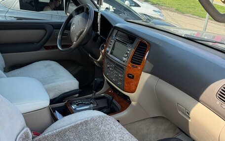 Toyota Land Cruiser 100 рестайлинг 2, 2005 год, 1 850 000 рублей, 8 фотография