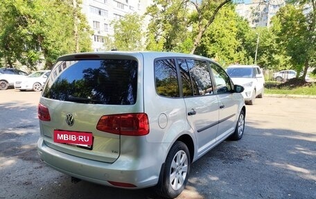 Volkswagen Touran III, 2011 год, 1 100 000 рублей, 6 фотография