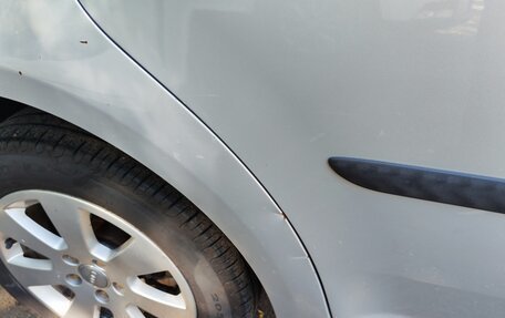 Volkswagen Touran III, 2011 год, 1 100 000 рублей, 22 фотография