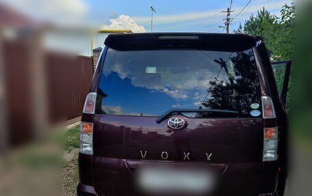 Toyota Voxy II, 2002 год, 930 000 рублей, 5 фотография