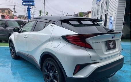 Toyota C-HR I рестайлинг, 2023 год, 1 720 000 рублей, 6 фотография