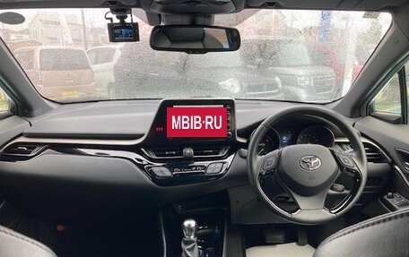 Toyota C-HR I рестайлинг, 2023 год, 1 720 000 рублей, 15 фотография
