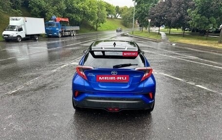 Toyota C-HR I рестайлинг, 2018 год, 1 980 000 рублей, 3 фотография