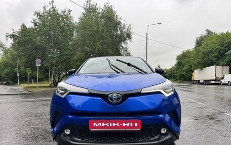 Toyota C-HR I рестайлинг, 2018 год, 1 980 000 рублей, 17 фотография