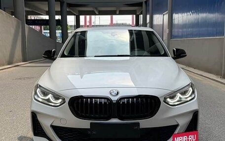 BMW 1 серия, 2023 год, 1 980 765 рублей, 6 фотография