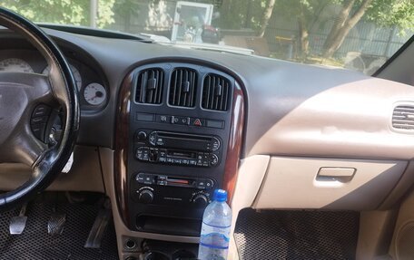 Chrysler Voyager IV, 2001 год, 440 777 рублей, 12 фотография