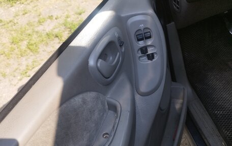 Chrysler Voyager IV, 2001 год, 440 777 рублей, 15 фотография