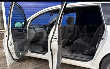 Toyota Ipsum II, 2003 год, 750 000 рублей, 8 фотография
