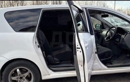 Toyota Ipsum II, 2003 год, 750 000 рублей, 9 фотография