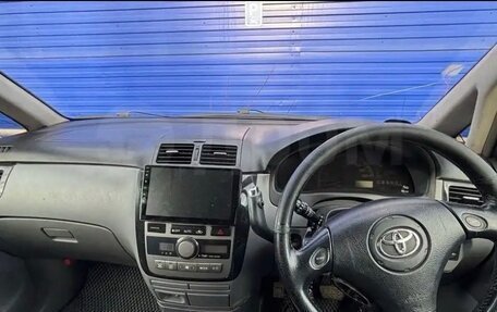 Toyota Ipsum II, 2003 год, 750 000 рублей, 10 фотография