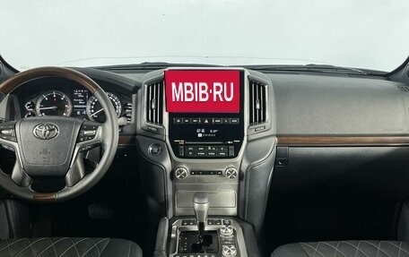 Toyota Land Cruiser 200, 2017 год, 6 948 500 рублей, 15 фотография