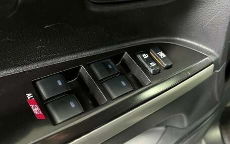 Toyota Land Cruiser 200, 2017 год, 6 948 500 рублей, 26 фотография