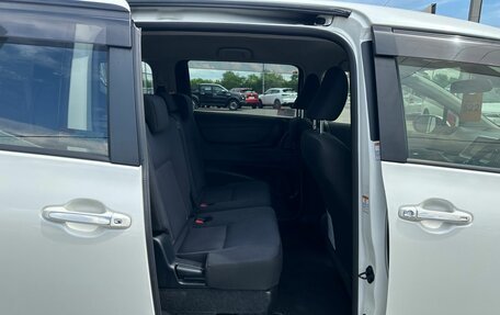 Toyota Sienta II, 2016 год, 1 299 999 рублей, 19 фотография