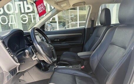 Mitsubishi Outlander III рестайлинг 3, 2014 год, 1 630 000 рублей, 6 фотография
