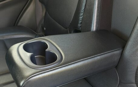 Mitsubishi Outlander III рестайлинг 3, 2014 год, 1 630 000 рублей, 13 фотография