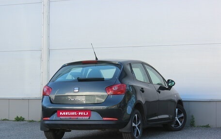 SEAT Ibiza IV рестайлинг 2, 2011 год, 427 000 рублей, 2 фотография