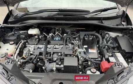 Toyota C-HR I рестайлинг, 2023 год, 1 950 000 рублей, 31 фотография