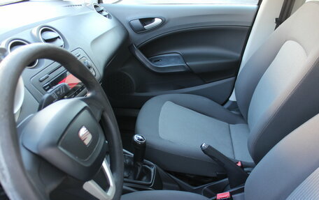 SEAT Ibiza IV рестайлинг 2, 2011 год, 427 000 рублей, 10 фотография