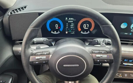 Hyundai Kona, 2023 год, 2 350 000 рублей, 9 фотография