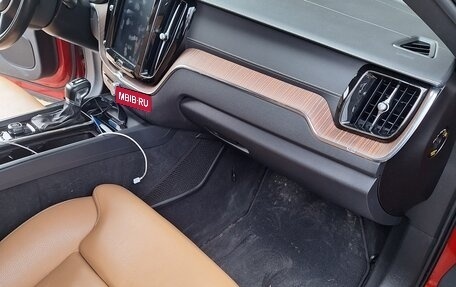 Volvo XC60 II, 2019 год, 3 650 000 рублей, 9 фотография