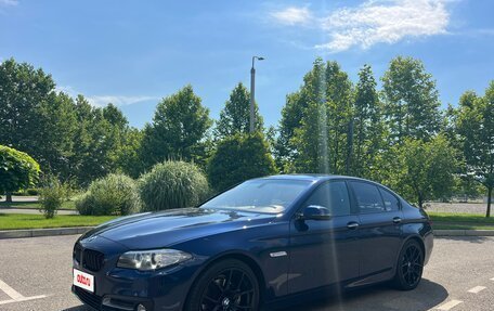 BMW 5 серия, 2016 год, 2 950 000 рублей, 3 фотография