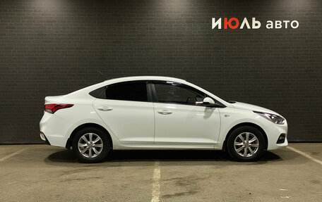 Hyundai Solaris II рестайлинг, 2018 год, 1 150 000 рублей, 4 фотография