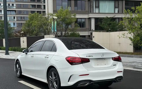 Mercedes-Benz A-Класс, 2022 год, 1 400 000 рублей, 6 фотография
