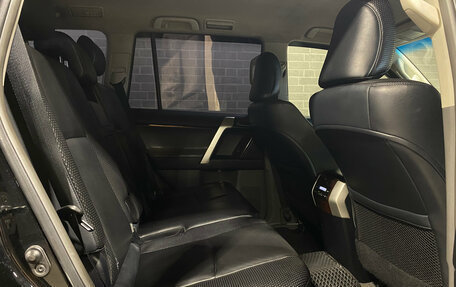 Toyota Land Cruiser Prado 150 рестайлинг 2, 2010 год, 2 700 000 рублей, 11 фотография